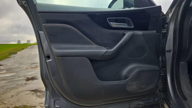 Jaguar F-Pace image 1