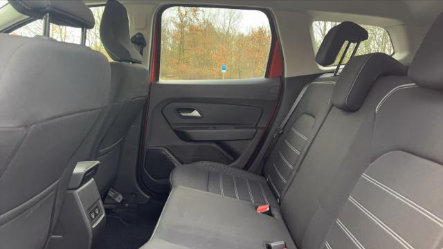 Dacia Duster image 8
