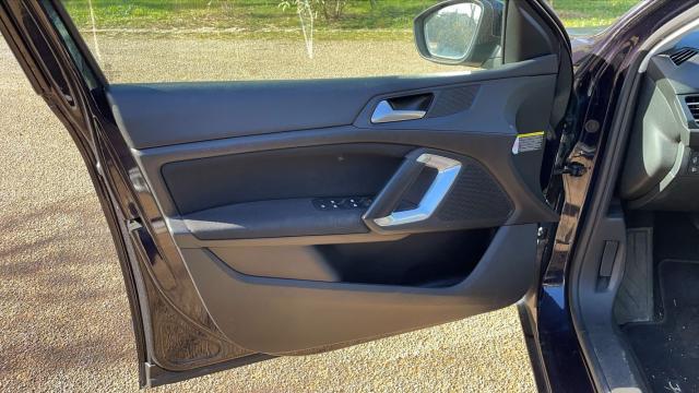 Peugeot 308 image 7
