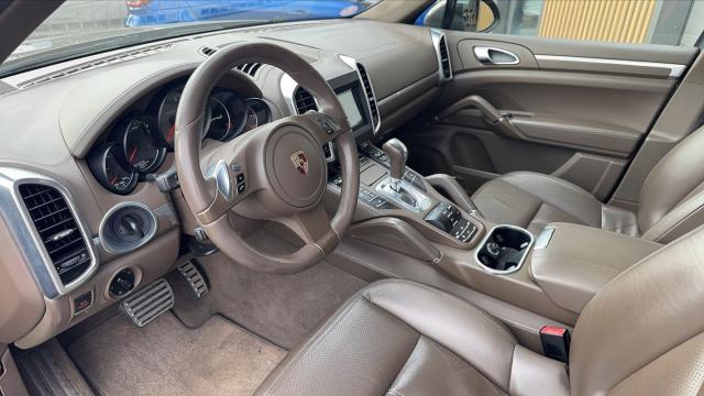 Porsche Cayenne image 1