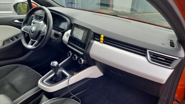 Renault Clio image 8