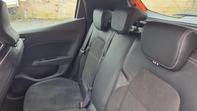 Renault Clio image 9