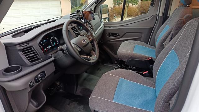 Ford Transit image 3