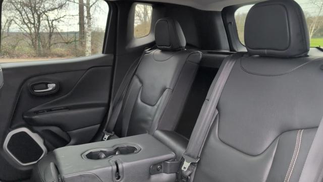 Jeep Renegade image 9