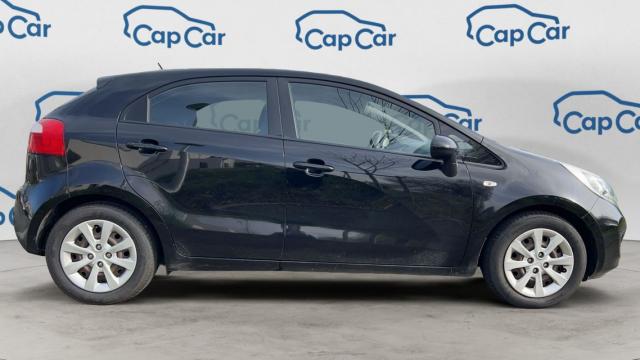 Kia Rio image 1
