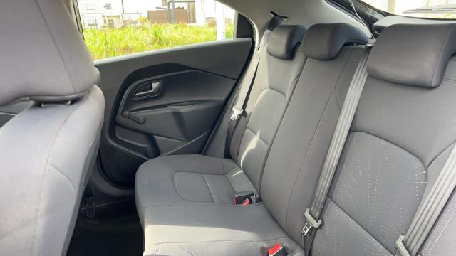 Kia Rio image 9