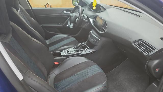 Peugeot 308 image 2