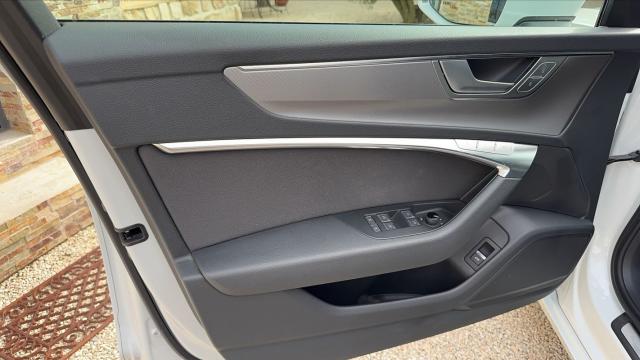 Audi A6 Avant image 8