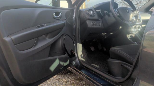 Renault Clio image 8