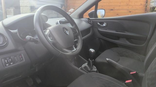 Renault Clio image 2