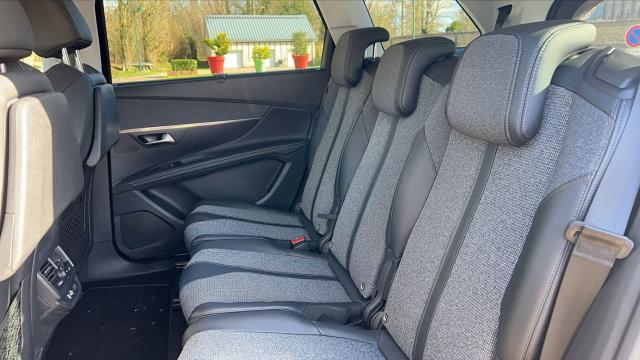 Peugeot 5008 image 4