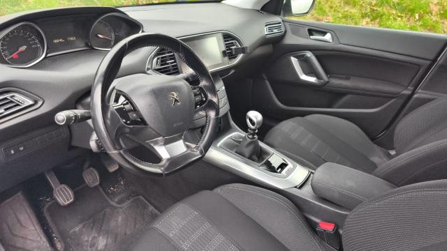 Peugeot 308 image 7