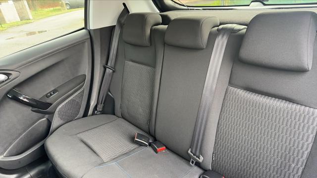 Peugeot 208 image 5