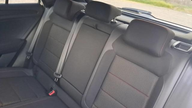 Volkswagen T-Roc image 8