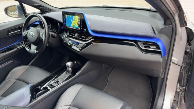Toyota C-Hr image 3