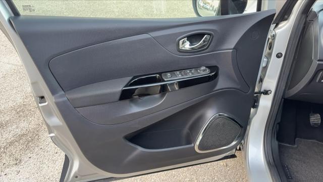 Renault Captur image 6