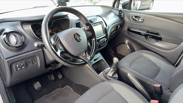 Renault Captur image 2