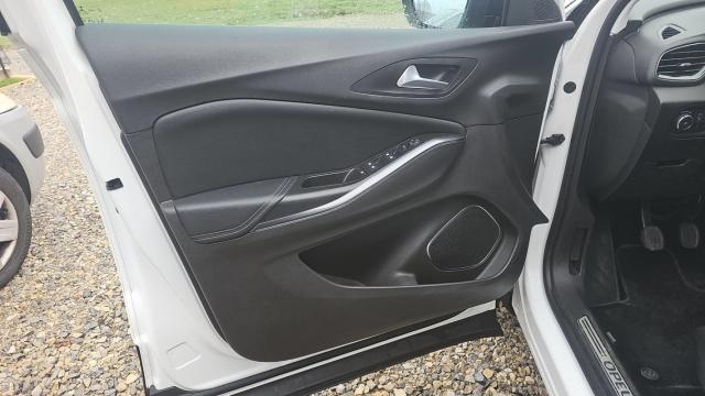 Opel Grandland X image 8