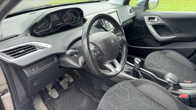 Peugeot 2008 image 7