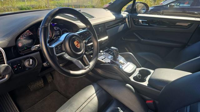 Porsche Cayenne image 8
