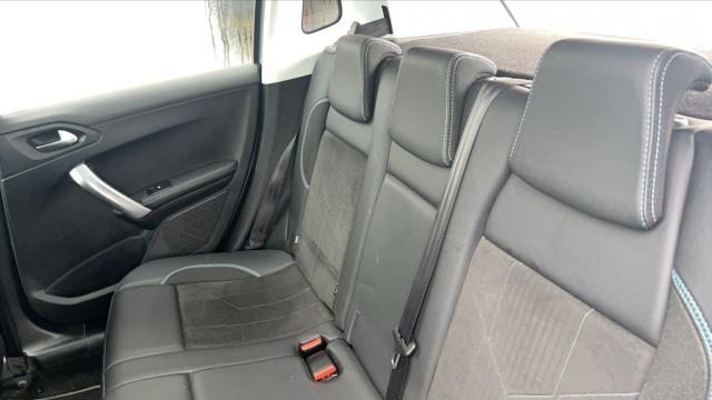 Peugeot 2008 image 7