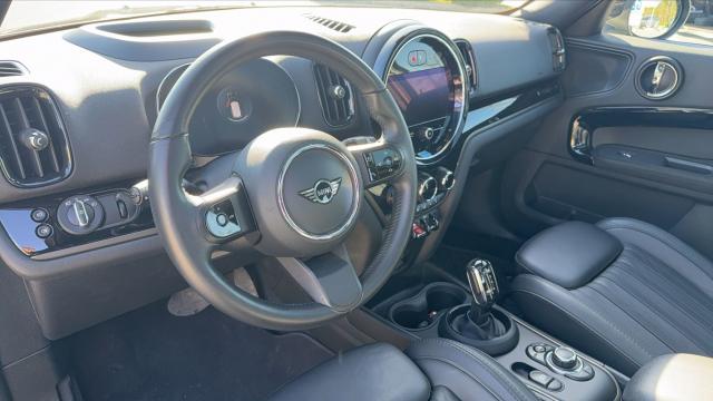 Mini Countryman image 2