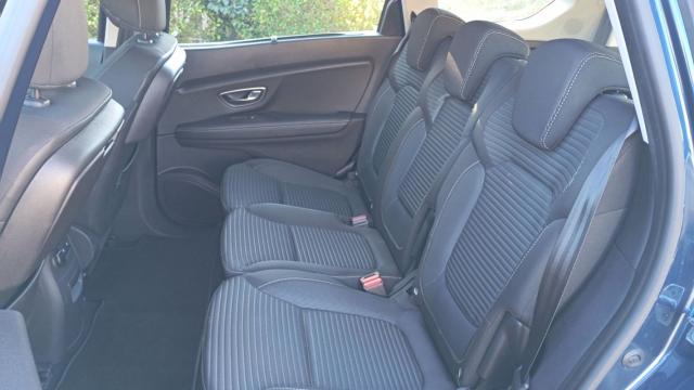 Renault Grand Scénic image 2