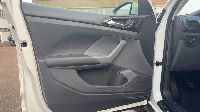 Volkswagen T-Cross image 3