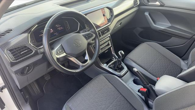 Volkswagen T-Cross image 9