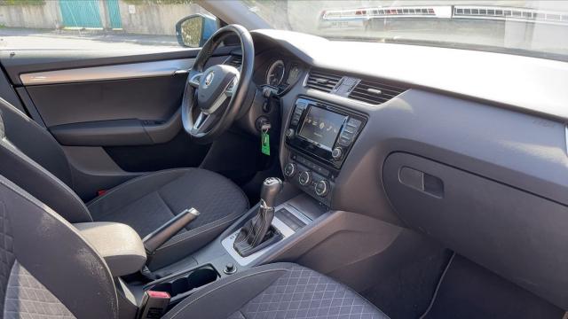 Skoda Octavia image 8