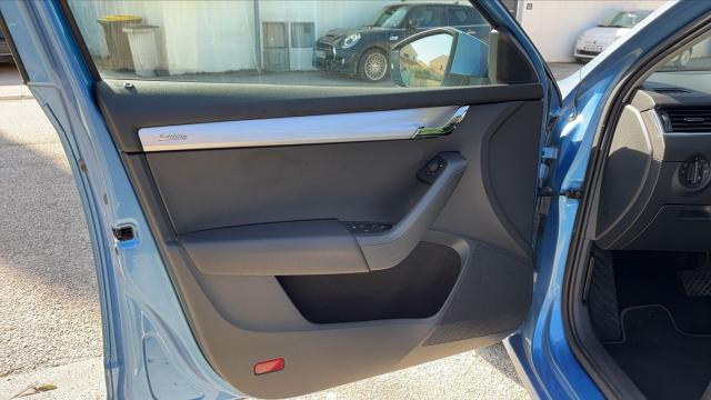 Skoda Octavia image 9