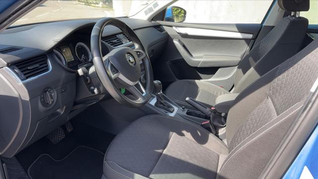 Skoda Octavia image 1