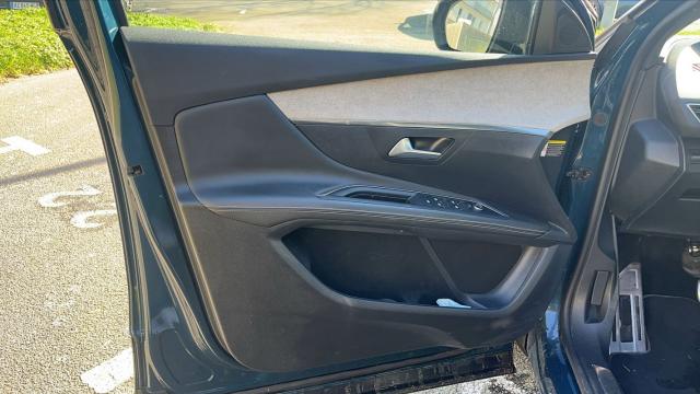 Peugeot 3008 image 6