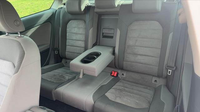 Volkswagen Golf image 7