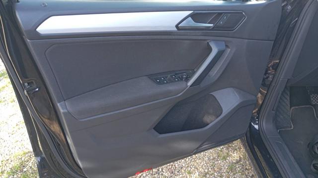 Volkswagen Tiguan image 8