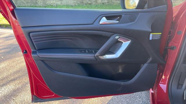 Peugeot 308 image 7