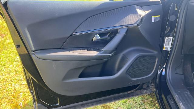 Peugeot 2008 image 2