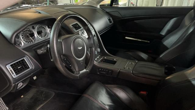 Aston Martin Vantage image 5