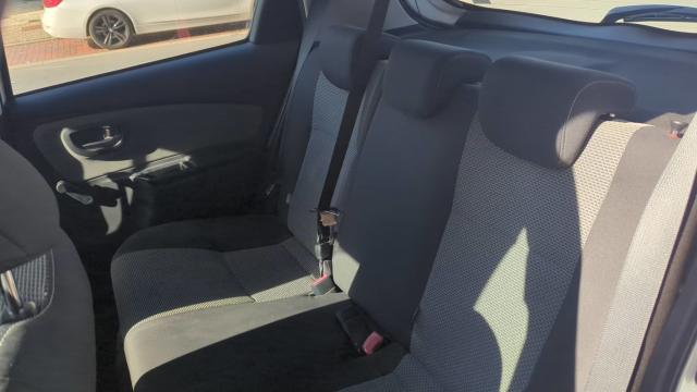 Toyota Yaris image 6