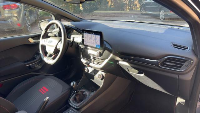 Ford Fiesta image 4