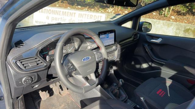 Ford Fiesta image 3