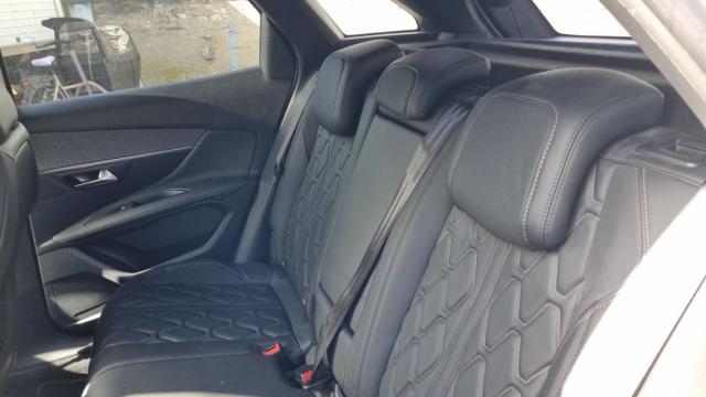 Peugeot 3008 image 6