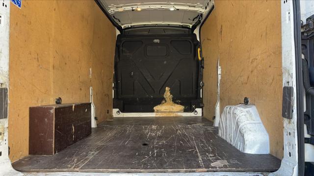 Ford Transit image 5