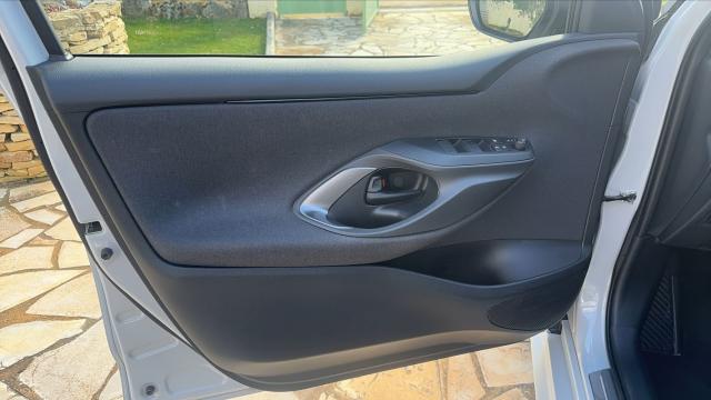 Toyota Yaris image 5