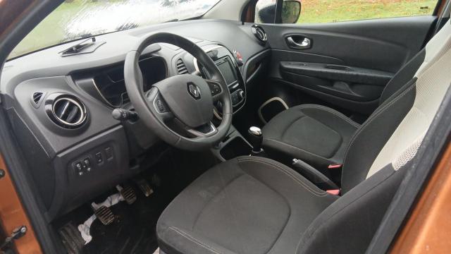 Renault Captur image 1