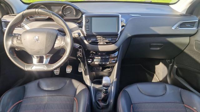Peugeot 208 image 5