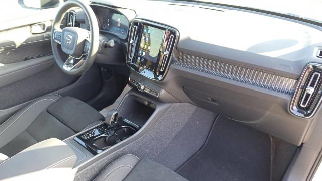 Volvo Xc40 image 8