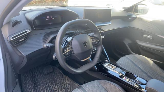 Peugeot E-208 image 5