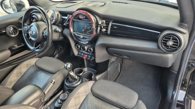 Mini Mini image 4