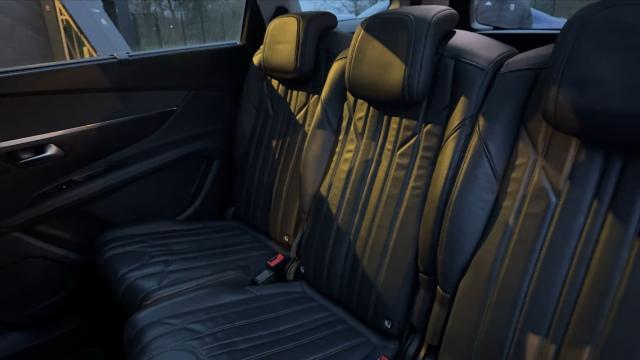 Peugeot 5008 image 3
